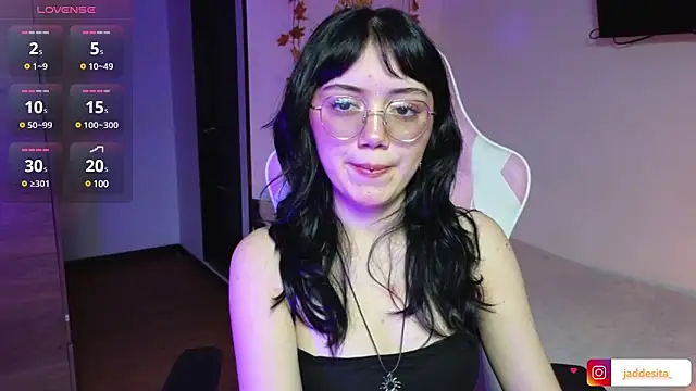 suzumi   online show from January 6, 5:06 pm