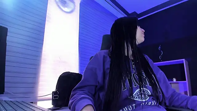 Snapshot of TifanyWhite_ chatting on February 23, 8:00 pm TifanyWhite online show from February 23, 8:00 pm