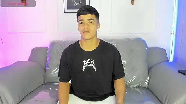 Rob saenz  online show from December 19, 3:08 pm