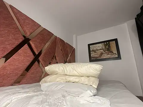 Snapshot of Candy_sexyy chatting on February 28, 6:43 am Candy sexyy online show from February 28, 6:43 am