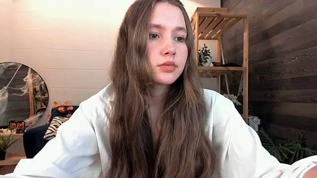 MaryannSoftt online show from October 27, 4:11 pm