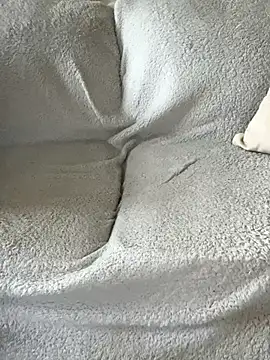 UKSYDNEYFOX online show from November 9, 2:04 pm