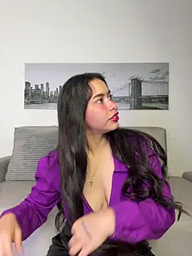 Snapshot of SophieRoyals chatting on May 10, 12:10 pm SophieRoyals online show from May 10, 12:10 pm