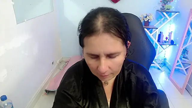 victoria jones online show from January 9, 7:04 pm