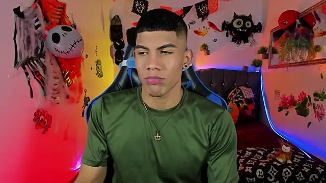 Damian latinxxx online show from October 28, 3:10 am