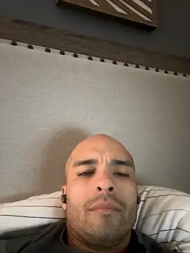JohnnyDeep187 online show from April 27, 6:22 am