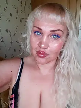 Snapshot of IsabellaBoni chatting on October 11, 6:12 am IsabellaBoni online show from October 11, 6:12 am