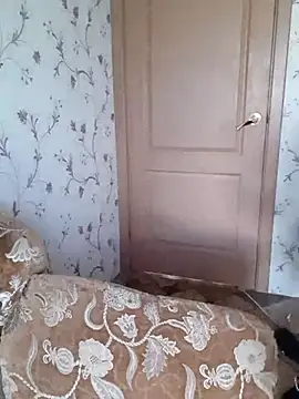 Snapshot of IsabellaBoni chatting on October 13, 6:24 am IsabellaBoni online show from October 13, 6:24 am