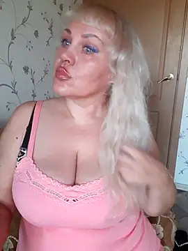 Snapshot of IsabellaBoni chatting on November 16, 7:25 am IsabellaBoni online show from November 16, 7:25 am