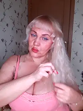 Snapshot of IsabellaBoni chatting on November 28, 7:11 am IsabellaBoni online show from November 28, 7:11 am