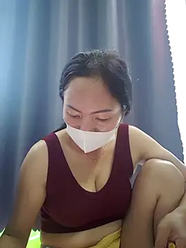 Baby-sexytits18 online show from November 14, 1:37 am