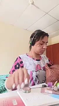 Kamilasalazar online show from November 17, 2:34 pm