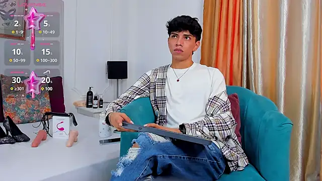 Santy carrington online show from January 10, 8:04 pm