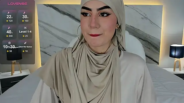 Snapshot of fatimarab chatting on January 17, 10:34 pm fatimarab online show from January 17, 10:34 pm