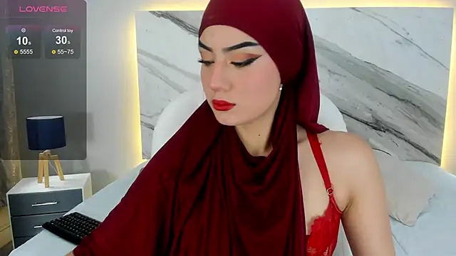 Snapshot of fatimarab chatting on March 19, 8:11 pm fatimarab online show from March 19, 8:11 pm