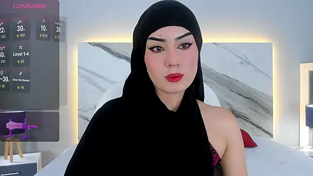 Snapshot of fatimarab chatting on March 22, 2:37 am fatimarab online show from March 22, 2:37 am