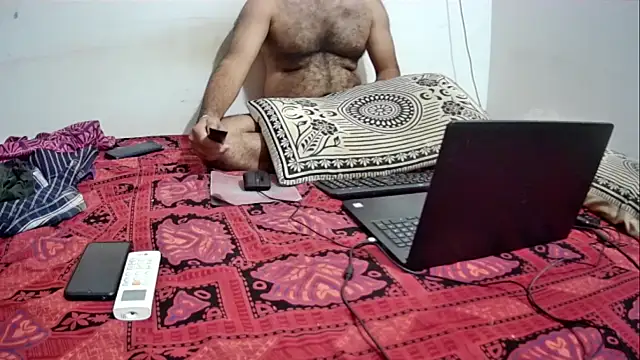 Snapshot of velociraptor_xxx chatting on May 24, 12:37 am velociraptor xxx online show from May 24, 12:37 am