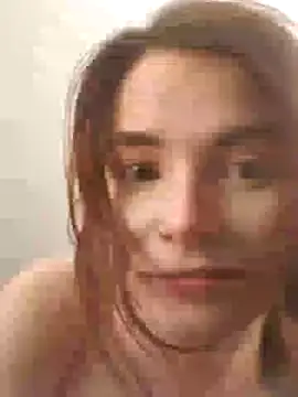 Snapshot of SweetGal6996 chatting on January 19, 4:33 am SweetGal6996 online show from January 19, 4:33 am