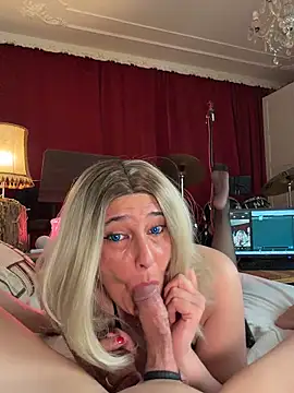 Snapshot of FoxyandTed chatting on March 14, 5:07 pm FoxyandTed online show from March 14, 5:07 pm