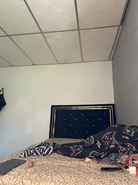 Snapshot of JennamartinyII chatting on August 4, 2:52 pm JennamartinyII online show from August 4, 2:52 pm
