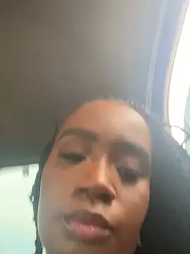 Britanymooree online show from March 4, 7:20 pm