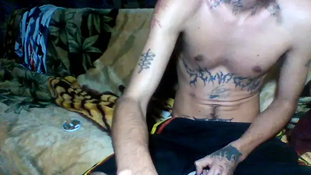 Snapshot of sellvageria chatting on November 26, 10:11 pm sellvageria online show from November 26, 10:11 pm