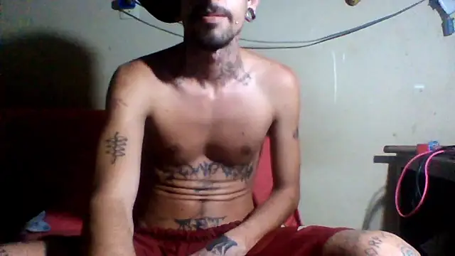 Snapshot of sellvageria chatting on January 9, 8:54 pm sellvageria online show from January 9, 8:54 pm