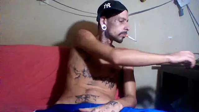 Snapshot of sellvageria chatting on January 11, 7:08 pm sellvageria online show from January 11, 7:08 pm