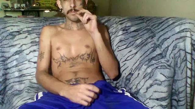 Snapshot of sellvageria chatting on February 8, 1:03 pm sellvageria online show from February 8, 1:03 pm