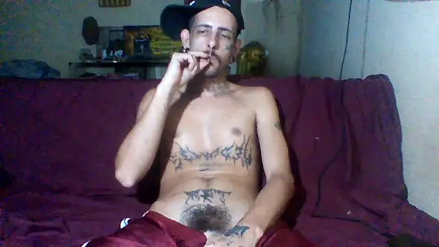 Snapshot of sellvageria chatting on February 13, 8:38 pm sellvageria online show from February 13, 8:38 pm