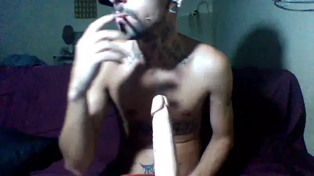 Snapshot of sellvageria chatting on February 19, 6:42 am sellvageria online show from February 19, 6:42 am