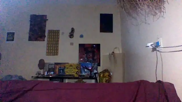 Snapshot of sellvageria chatting on February 20, 12:18 am sellvageria online show from February 20, 12:18 am