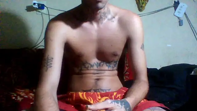 Snapshot of sellvageria chatting on February 25, 10:47 am sellvageria online show from February 25, 10:47 am