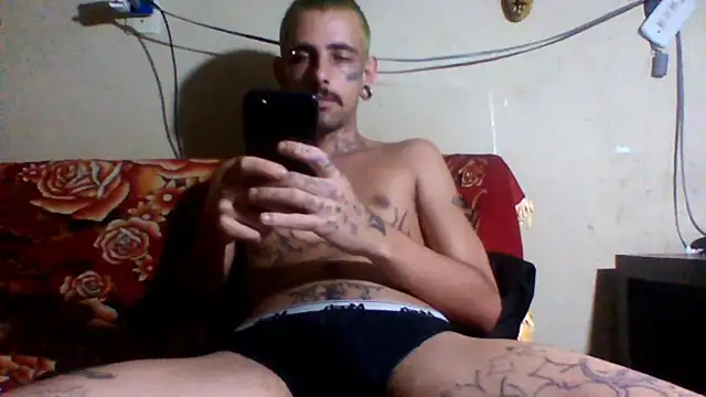 Snapshot of sellvageria chatting on February 27, 12:16 pm sellvageria online show from February 27, 12:16 pm