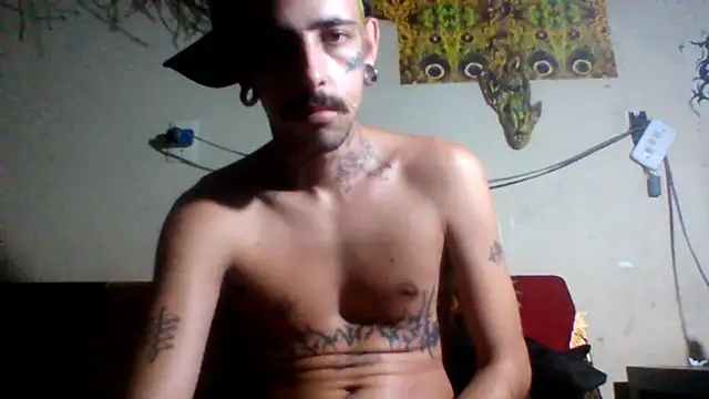 Snapshot of sellvageria chatting on February 28, 3:40 am sellvageria online show from February 28, 3:40 am