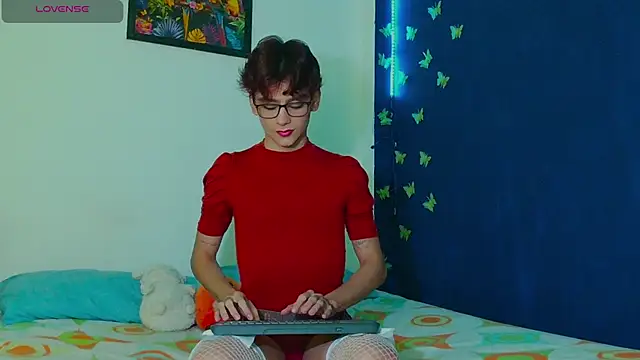 arnold laurent  online show from October 21, 6:03 am