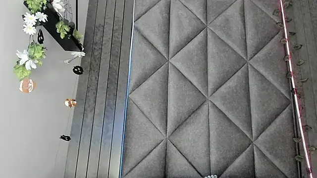 AbbyWathson online show from October 23, 7:45 pm