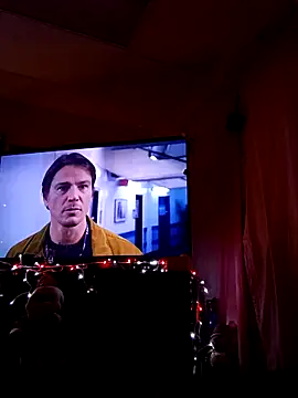 whyteguy410 online show from December 10, 5:17 am