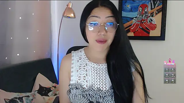 Suzanne abbey online show from April 13, 10:15 pm