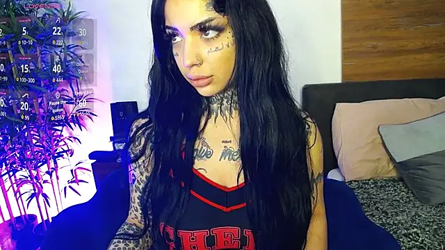 CreamyInkky  online show from April 2, 7:06 am