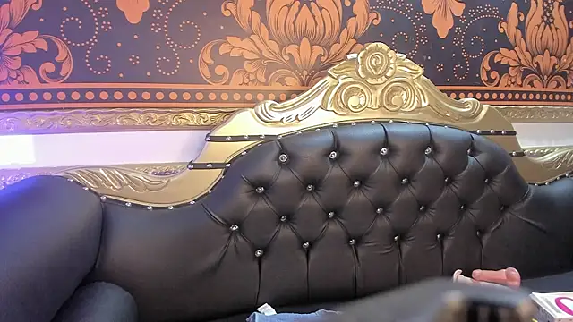 Snapshot of ice_queen_ chatting on January 11, 1:59 am ice queen online show from January 11, 1:59 am