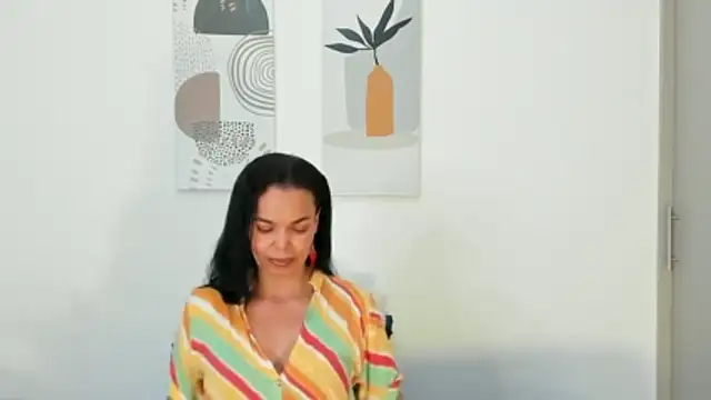 Evawalker  online show from December 4, 3:27 am