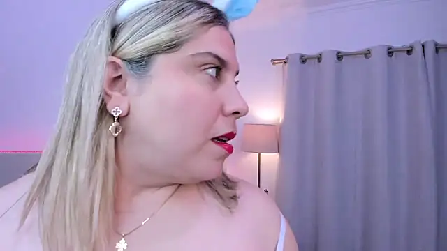 MissMaria online show from April 5, 4:20 am