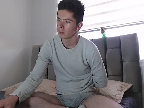 Eliantg online show from December 8, 9:08 pm