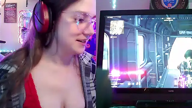 mirannacult online show from January 15, 8:05 pm