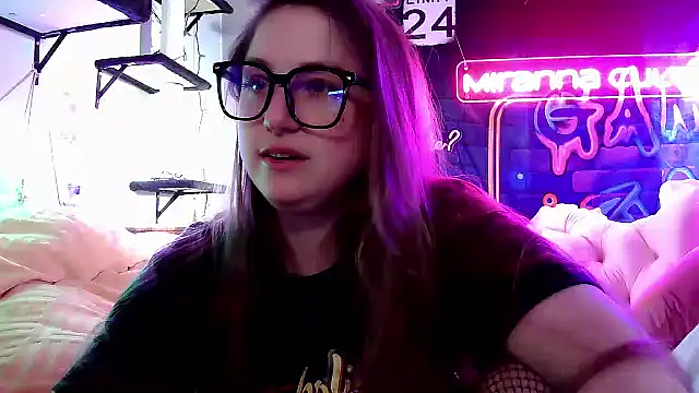 mirannacult online show from March 13, 1:40 pm