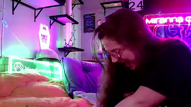 mirannacult online show from March 14, 10:05 pm