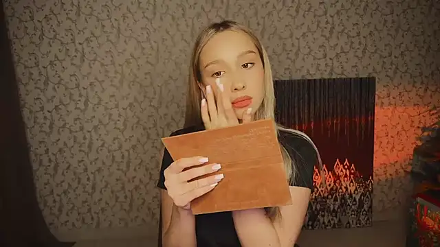 Snapshot of SweetTimee chatting on January 14, 8:59 pm SweetTimee online show from January 14, 8:59 pm