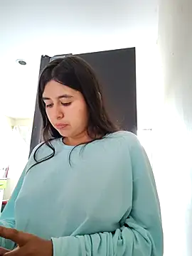 Snapshot of _maiahairy_ chatting on November 17, 8:36 pm maiahairy online show from November 17, 8:36 pm