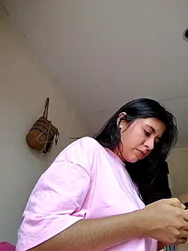 Snapshot of _maiahairy_ chatting on November 18, 7:07 pm maiahairy online show from November 18, 7:07 pm